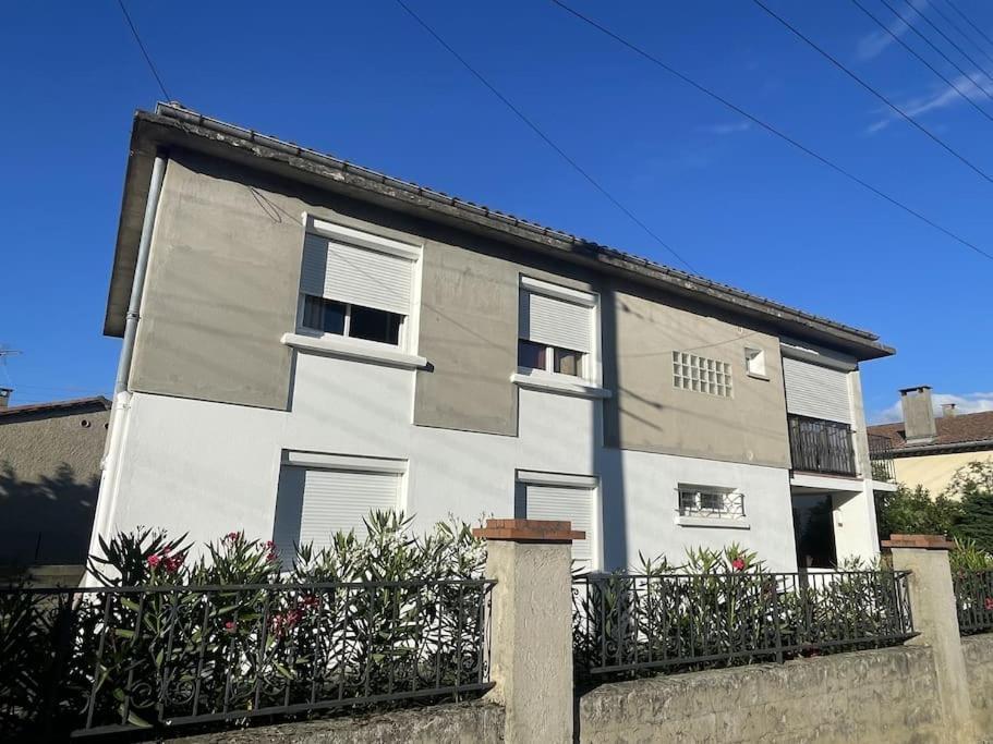 Charmante Maison Individuelle A לימו מראה חיצוני תמונה